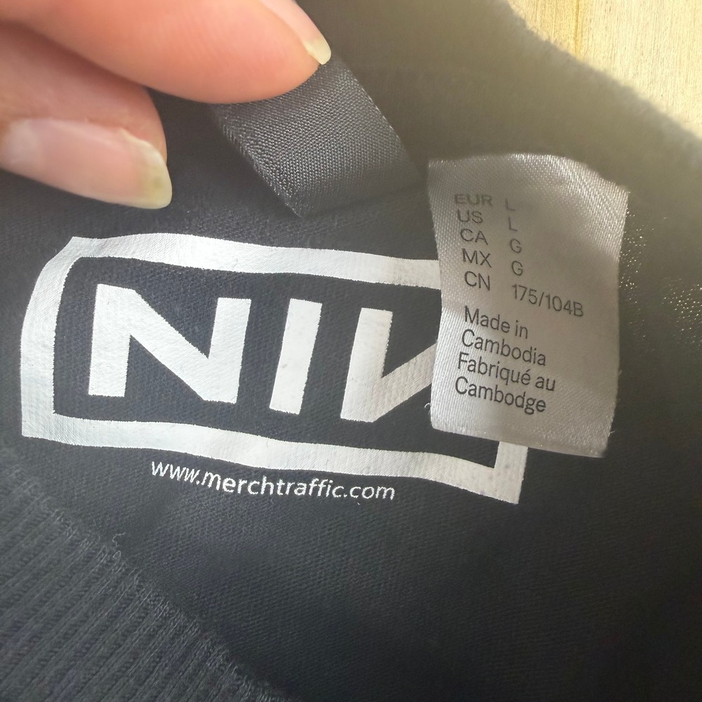 Nine Inch Nails NIN Black Graphic Crop Top T-Shirt Merch Traffic Womens Large - Picture 5 of 6